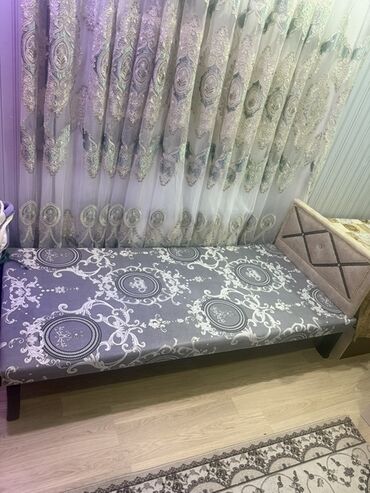 tesbeh sekilleri: Односпальная кровать, Без подьемного механизма, Без матраса, Без выдвижных ящиков