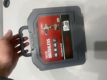 Шуруповерты: Шуруповёрт УРАГАН ударный. Бесщёточный аккумуляторный Адрес магазина — 10