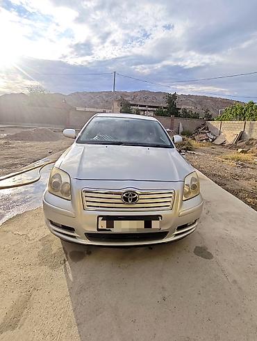 Toyota Avensis: 2004 г., 2 л, Автомат, Бензин, Седан — 3