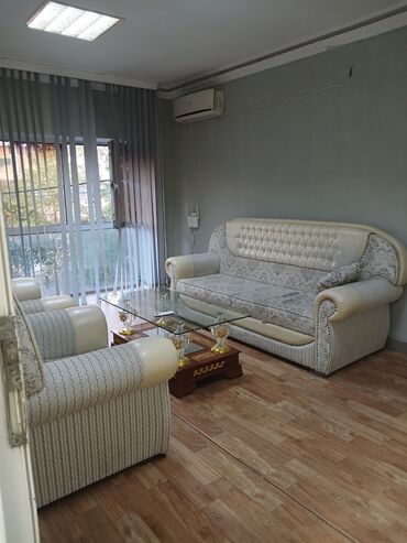 Ofislər: Bakixanov qes.(Razin), Nazim Ismayilov kuc-de obyektin 2mertebenin (2 — 1