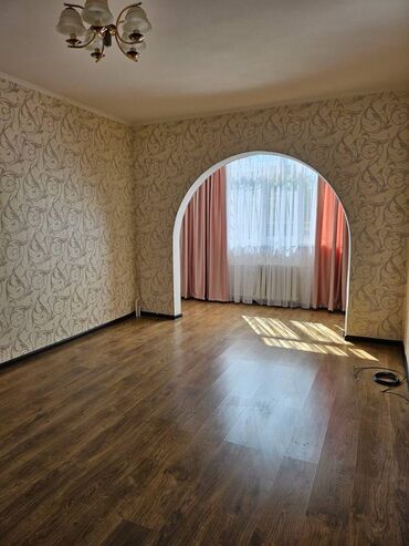 сдаю 1 комнатную квартиру политех: 2 комнаты, 52 м², 106 серия, 1 этаж, Евроремонт