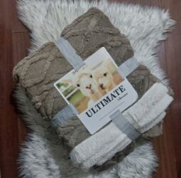 Ostalo: Krznena cebad 
150×200 
3200 din 
200×230 
3700 din — 9