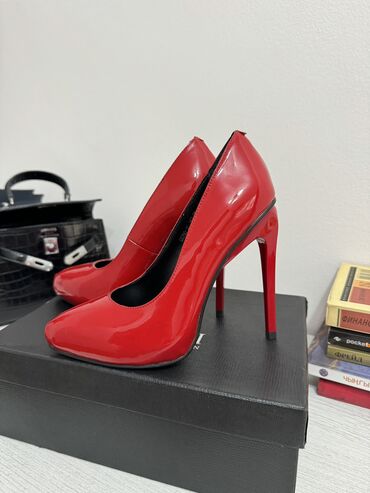 туфли 35 размер: Туфли 35.5, цвет - Красный