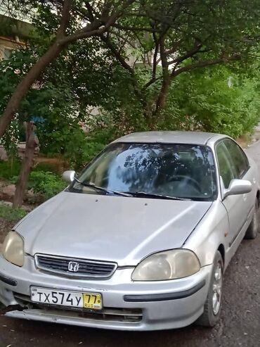 транспорты: Honda Civic: 1999 г., 1.6 л, Автомат, Бензин, Седан