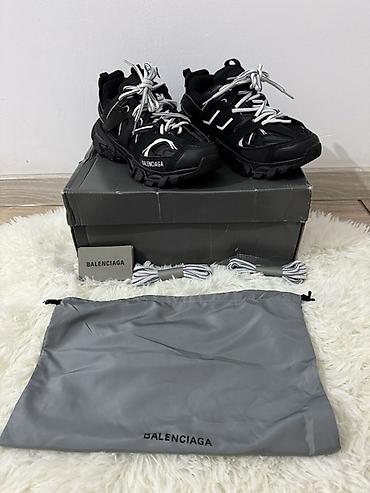 Кроссовки и спортивная обувь: Кроссовки Balenciaga Track Sneaker - Модель: Track Sneaker (артикул — 1