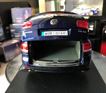 Avtomobil modelləri: 2004 il, 1:18, Dəmir, Ödənişli çatdırılma — 16