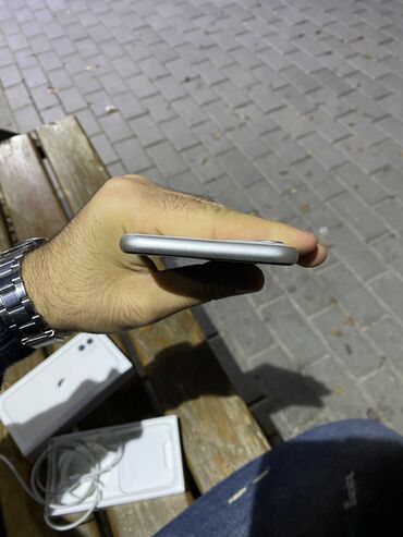 Apple iPhone: IPhone 11, 128 GB, Ağ — 6