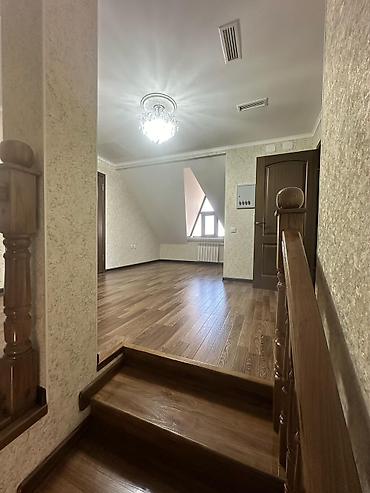 Продажа коттеджей и домов: Продаётся уютный мансардный дом вместе землей 23 гектара,построенный с — 4