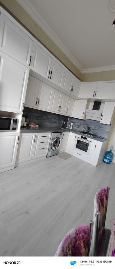 Sifarişlə digər ev mebeli: Mənzilin daxili dizaynı və mebel dəsti - Geniş giriş hissəsi üçün — 5