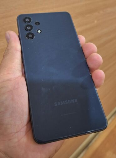 самсунк ж4: Samsung Galaxy A32, түсү - Көк