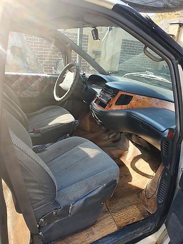 1992: Toyota Previa: 1992 г., 2.4 л, Механика, Бензин, Минивэн — 6
