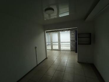 Аренда коммерческой недвижимости: Сдаётся помещения цокольный 30 м2, рядом вефа, ул.Байтик баатыра 43 — 3