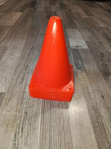 Məhsul: Təlim üçün məşq Konusları Material: plastik Miqdar: 11 — 1