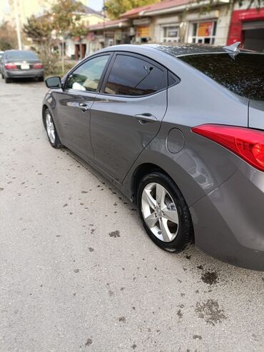Hyundai: AXRA KIMI OXUYUN SATILIR HUNDAY ELANTRA 2013.İL MATOR 1.8 DOC MATOR — 3