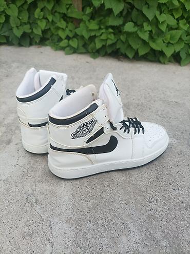 джордан 1: Мужские кроссовки, 37, 40, Nike, Б/у, цвет - Белый, Самовывоз, Платная доставка — 9