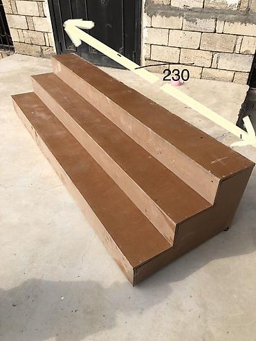 MDF-dən hazırlanmış üçpilləli köçürülə bilən pilləkən platforması - lalafo.az -da MDF-dən hazırlanmış üçpilləli köçürülə bilən pilləkən platforması -