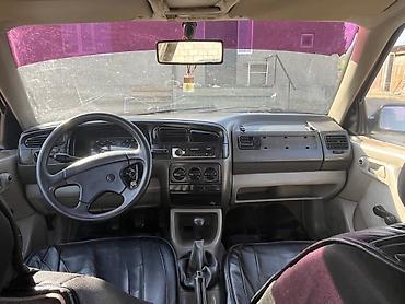 вибростенд для авто: Volkswagen Vento: 1992 г., Механика, Бензин, Седан — 2