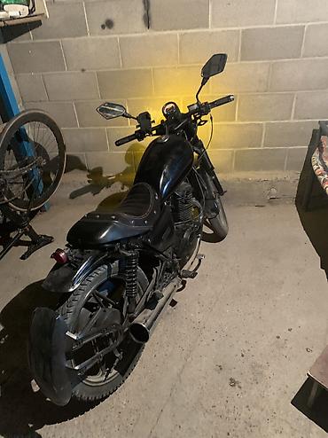 285 75: Мотоцикл в хорошем состоянии сел поехал 
125 куб
Есть обмен — 3