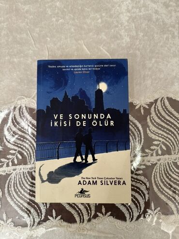 quruşa adam: Məhsul: “Ve Sonunda İkisi de Ölür” – Adam Silvera Nəşriyyat: Pegasus