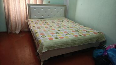 işlenmiş şkaf: İşlənmiş, İkinəfərlik çarpayı, Matras ilə