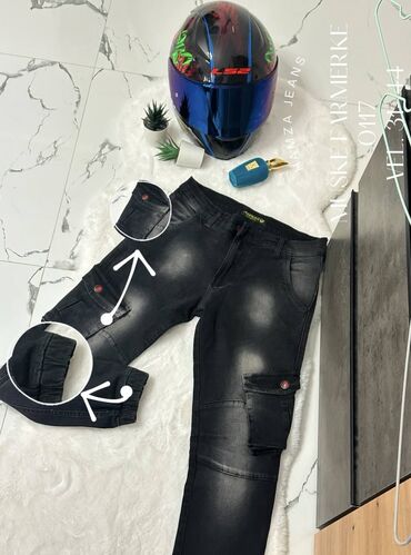 Pantalone: Muške dzeparice
Vel.36-44
3000 din na lalafo.rs — 8 Pantalone: Muške dzeparice
Vel.36-44
3000 din — 8