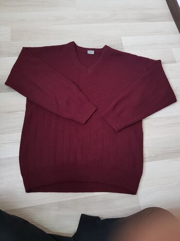 мужские рубашки: Турейкий бардовый свитер. удобный, вязаный тёплый, хороший материал