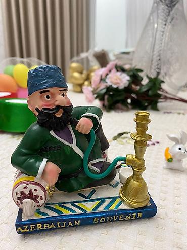 afisant teleb olunur tecrubesiz: Ofisiant tələb olunur, Restoran, Gündəlik ödəniş, İstənilən yaş, 1-2 illik təcrübə — 1
