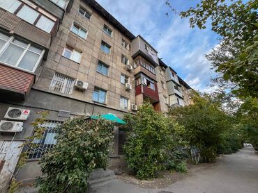 сдача квартир в токмоке: 2 комнаты, 45 м², Индивидуалка, 5 этаж, Старый ремонт