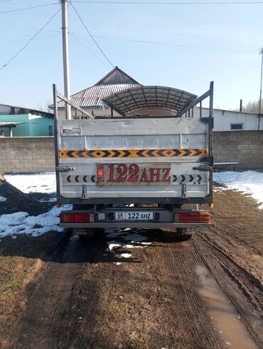 Легкий грузовой транспорт: Легкий грузовик, Б/у