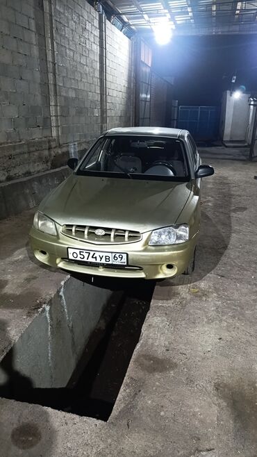 купить запчасти на опель вектра б: Hyundai Accent: 2001 г., 1.3 л, Механика, Бензин, Хетчбек
