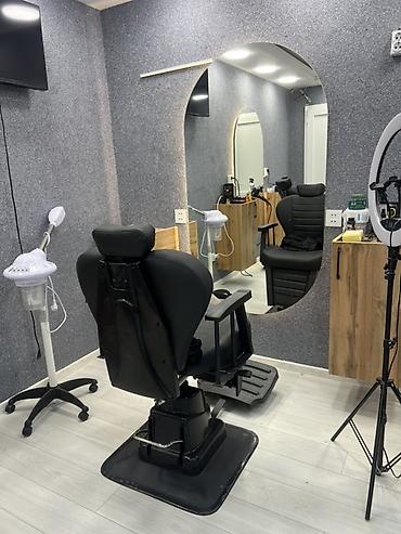 Salon, tibbi mebel: ✂️ Komandamıza peşəkar bərbər axtarılır! • Müştəri ilə işləmə — 1