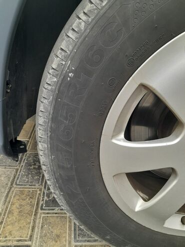 Диски: Б/у Колесо Mercedes-Benz 215 / 65 / R 16, 5 Болтов