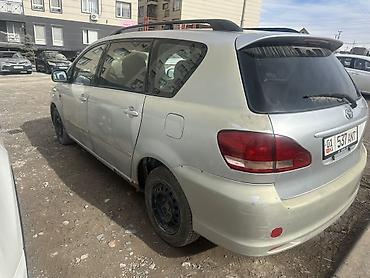 Toyota: Toyota Avensis Verso: 2003 г., Механика, Дизель, Минивэн — 4