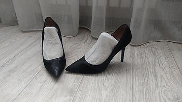 Босоножки, сандалии, шлепанцы: 1)Ботиночки кожа Турция Деми,размер 39- 850с 2)Сандали по 400с 3) — 6