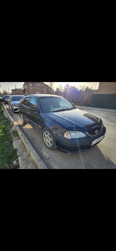 Toyota Avensis: 2002 г., 1.8 л, Автомат, Газ, Хэтчбэк