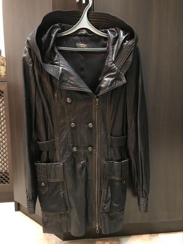 стирка мягкой мебели: Женская куртка M (EU 38), цвет - Черный