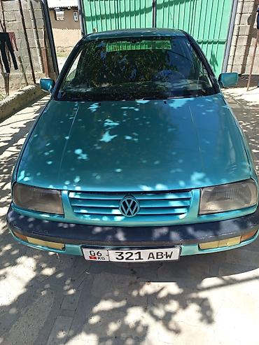 Volkswagen Vento: 1992 г., Механика, Бензин — 1