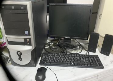 ремонт ноутбуків: Продаю компьютер в наборе колонки и клавиатура