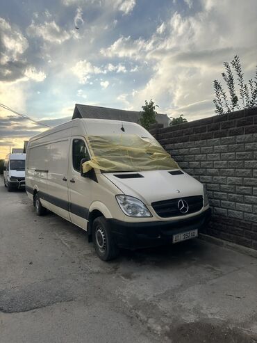 шины каракол: Жеңил жүк ташуучу унаа, Mercedes-Benz, Стандарт, 3 т, Колдонулган