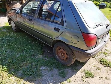 piter auto plac borca: FORD FIESTA 1.4 1994. GOD. - KOMPLETAN AUTO U DELOVIMA | SMEDEREVSKA — 3