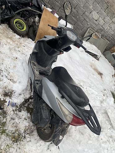 Скутеры: 4 скутера обмен на машину или на телефон 
4-130000 — 21