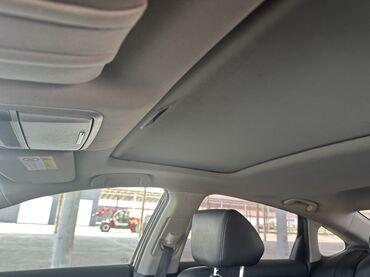 купить один диск на авто: Автомобиль Honda Accord с просторным салоном, выполненным в черном