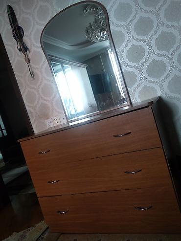 Komodlar: Aynalı komod - Material: ağac fakturalı laminat - Rəng: isti — 2