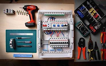 Электрики: Электрик | Установка счетчиков, Установка стиральных машин, Демонтаж электроприборов Больше 6 лет опыта — 4