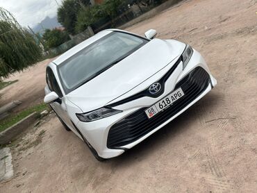 продаются степ: Toyota Camry: 2018 г., 2.5 л, Автомат, Гибрид, Седан