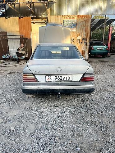 mercedes ml: Mercedes-Benz E-Class: 1992 г., 2.3 л, Механика, Газ, Седан — 1