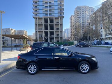 Toyota: Toyota Camry: 2.5 l | 2014 il Sedan — 8