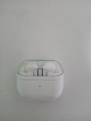 Bluetooth simsiz qulaqcıqlar – şarj qutusu Samsung original deil ag lalafo.az -da Bluetooth simsiz qulaqcıqlar – şarj qutusu Samsung original deil ag