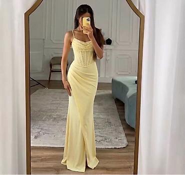 dva srca slike: Elegantna duga haljina sa korset gornjim delom
3200 din
s m l — 2