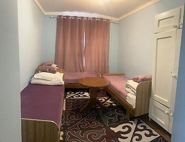 Посуточная аренда комнат: Номера для проживания в гостевом доме в центре города Каракол, по — 10